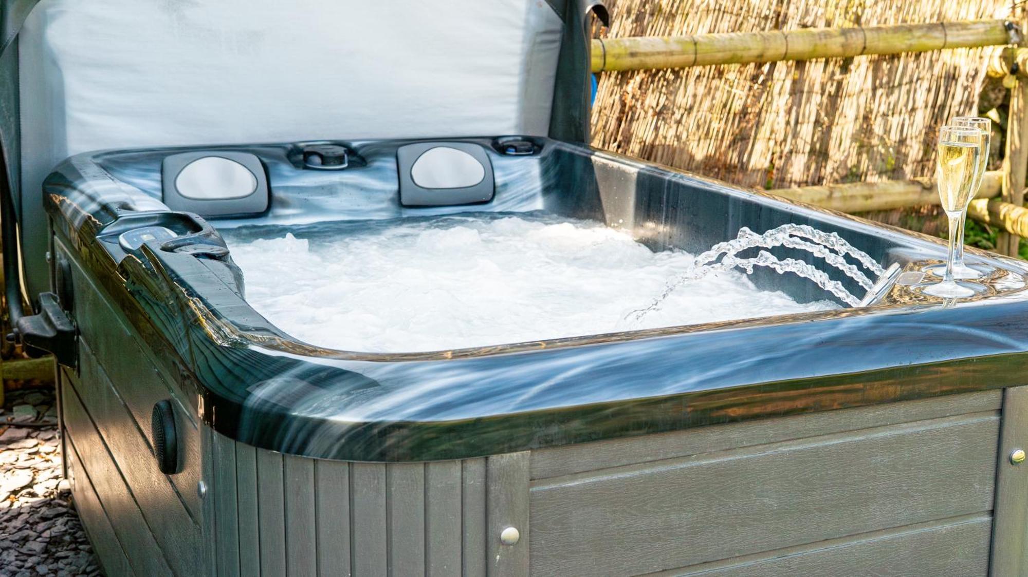 Penzion Lavender Retreat With Private Hot Tub Upper Hulme Exteriér fotografie